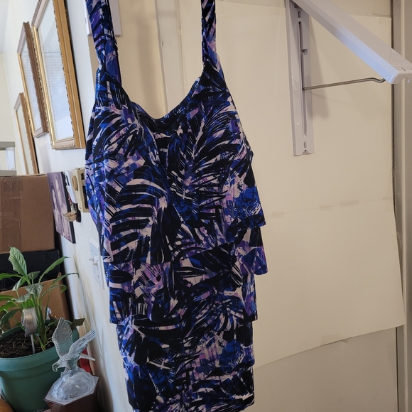 TRIMSHAPER TANKINI TOP (ONLY) - Picture 2 of 9